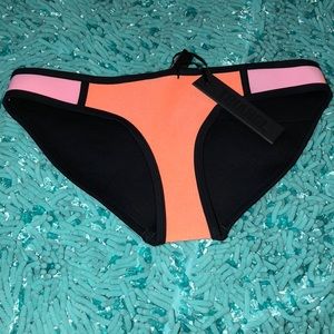 NWT Triangl Bikini Bottom